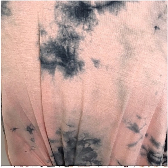 Love my sleeve tie die shirt never worn! - Picture 2 of 3